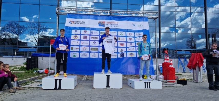 sportivii de la csm constanta medaliati la campionatul national de aquatlon galerie foto 810645