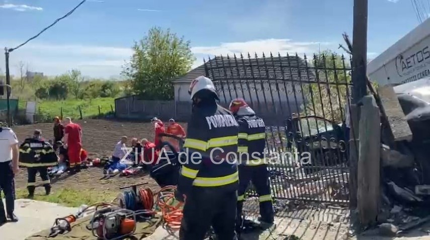 Judetul Constanta: Mai multe persoane ranite intr-un grav accident la iesire din localitatea Lumina. Intervine elicopterul SMURD (GALERIE FOTO+VIDEO)   