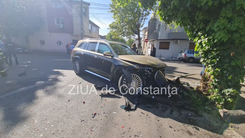 update autoturism maybach implicat intr un accident rutier in municipiul constanta patru persoane printre