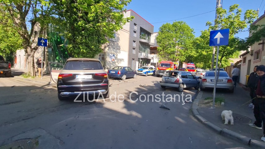 update autoturism maybach implicat intr un accident rutier in municipiul constanta patru persoane printre