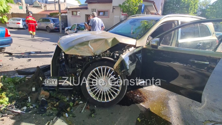 update autoturism maybach implicat intr un accident rutier in municipiul constanta patru persoane printre