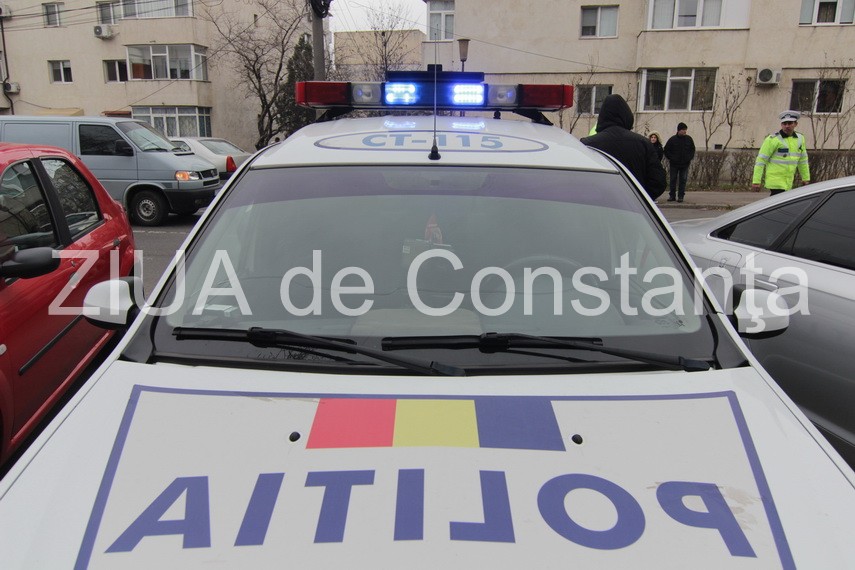 Un elev din Constanta a intrat intr-o scoala cu o arma airsoft! 