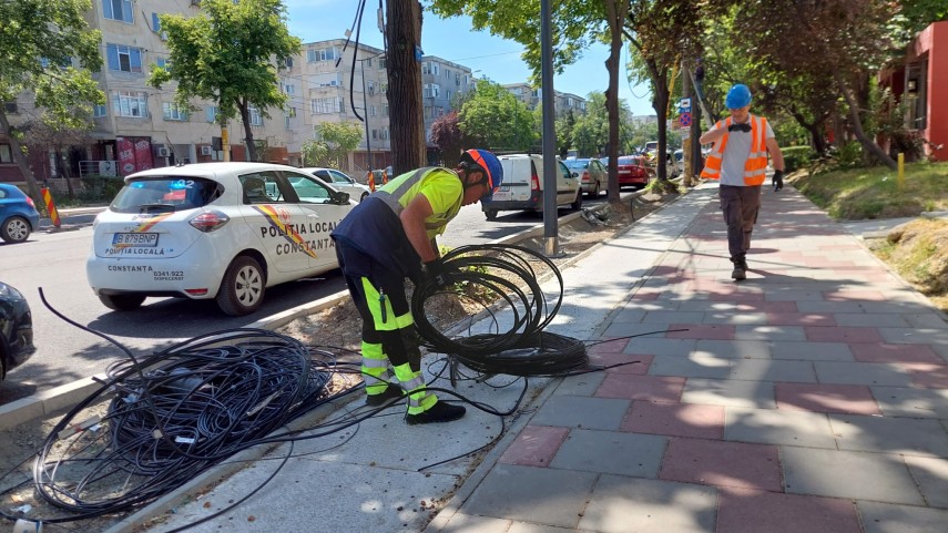 constanta municipalitatea elimina stalpii de iluminat si cablurile de pe bulevardul alexandru lapusneanu