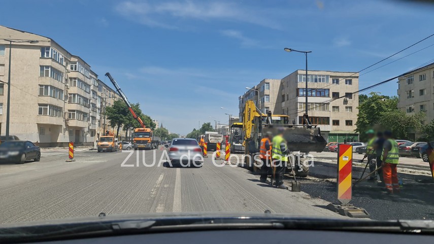 imagini din traficul constantean se asfalteaza in zona dintre trocadero si dacia foto video 816433