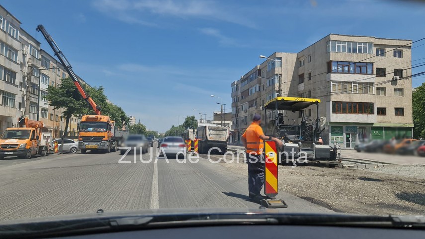 imagini din traficul constantean se asfalteaza in zona dintre trocadero si dacia foto video 816433