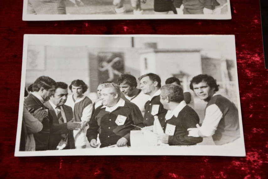 biblioteca judeteana anunta inaugurarea expozitiei stadionul farul templul sportului constantean galerie