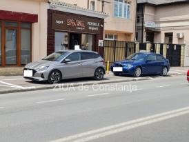 Parcări Constanța Pe strada I.G.Duca din Constanța, trotuarul aproape „transformat“ în parcare (FOTO+VIDEO)   