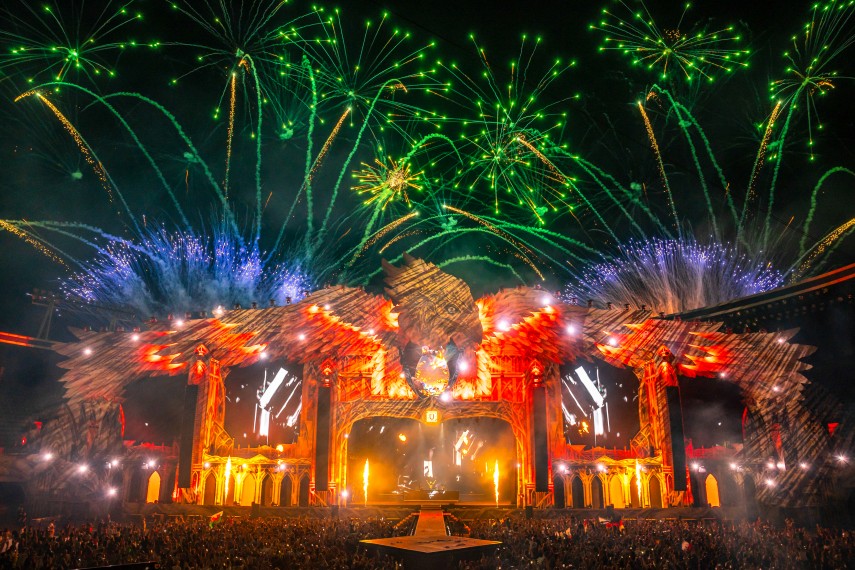 prima zi a festivalului untold a intrat in istorie peste 95 000 de fani au petrecut pana in zori pe ritmurile prima zi a festivalului untold a intrat in istorie peste 95 000 de fani au petrecut pana in zori pe ritmurile