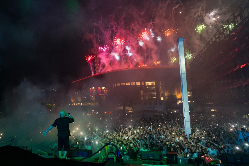 prima zi a festivalului untold a intrat in istorie peste 95 000 de fani au petrecut pana in zori pe ritmurile prima zi a festivalului untold a intrat in istorie peste 95 000 de fani au petrecut pana in zori pe ritmurile