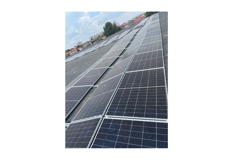 Panouri fotovoltaice - Brick România