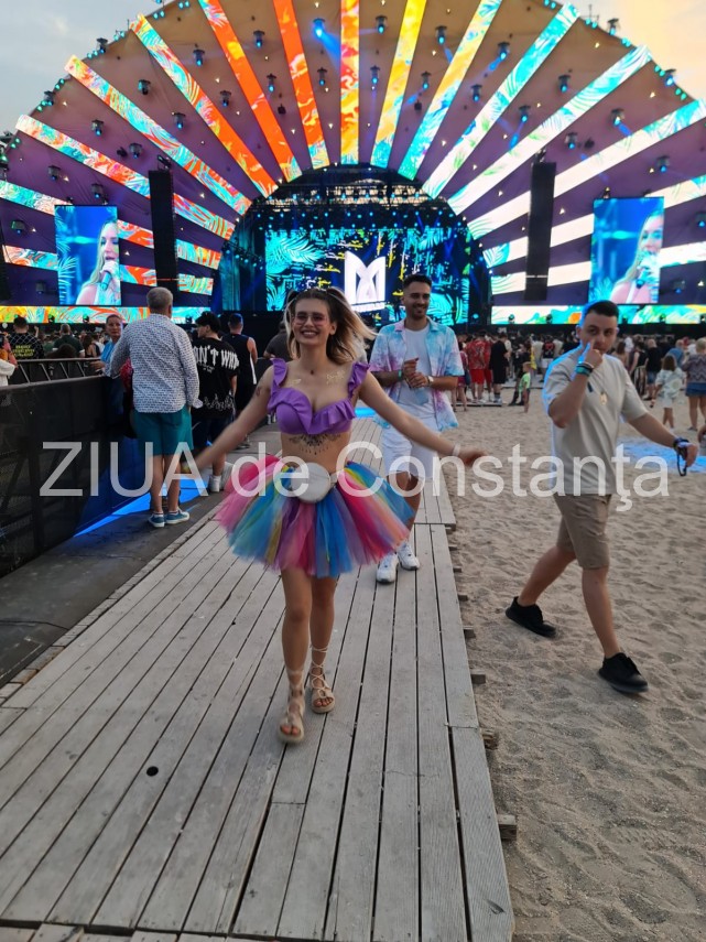 atmosfera incendiara in prima seara a festivalului neversea ce artisti au urcat pe scenele de la malul