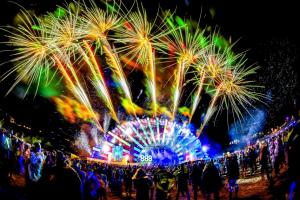 NEVERSEA 2023 Peste 70.000 de fani s-au distrat în cea de-a treia zi a festivalului. Show în premieră oferit fanilor din România de Lost Frequencies (GALERIE FOTO)