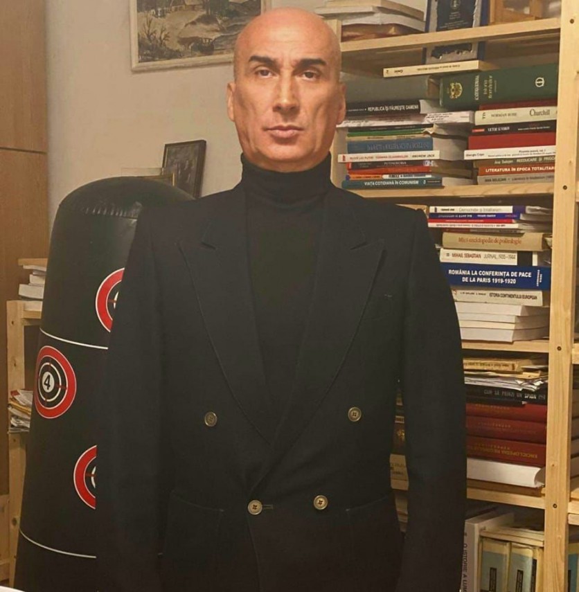Marian Cojoc, profesorul care preda istoria de 20 de ani studentilor de la Universitatea Ovidius Constanta 