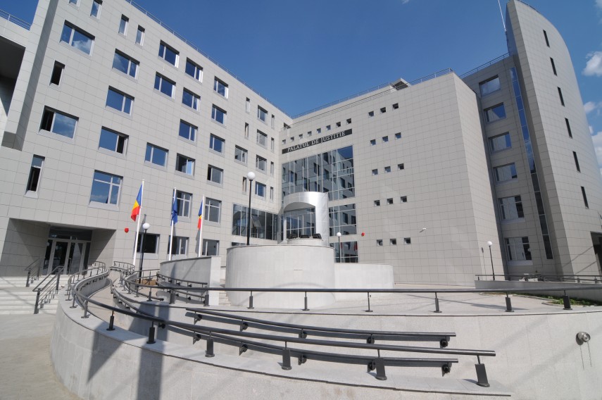 Curtea de Apel Iași, în incinta Palatului de Justiție. Sursa foto: Portalul Instanțelor de Judecată