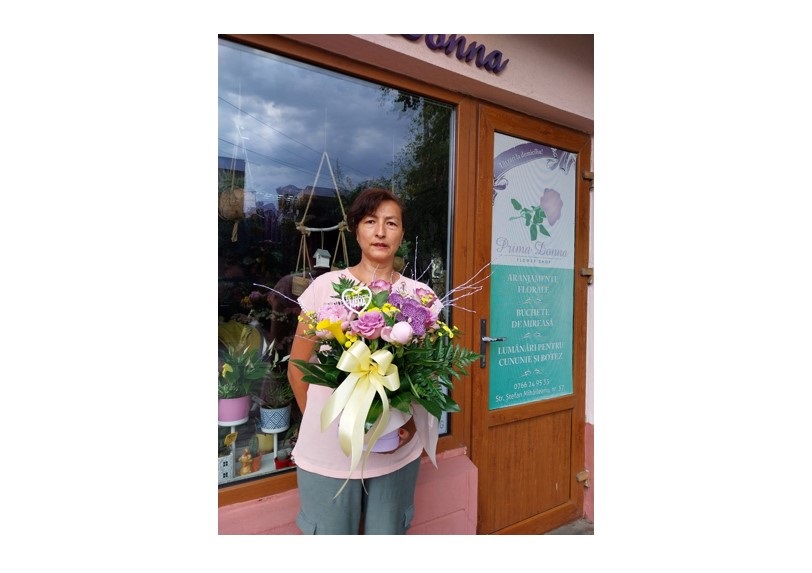 Filiz Mustafa, cea de-a doua câștigătoare a concursului înmiresmat ZIUA de Constanța și florăria Prima Donna Flower Shop