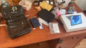 Trafic de droguri la Cluj Napoca! Ce au găsit procuroriii DIICOT la locuința unui suspect (GALERIE FOTO)