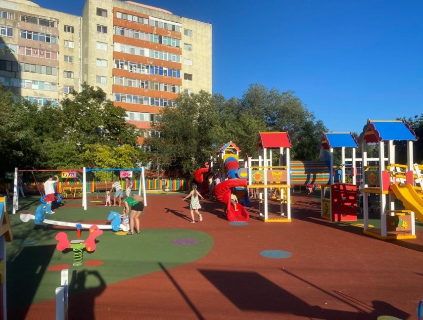 constanta patru noi locuri de joaca date in folosinta in ce zone sunt amplasate galerie foto 823411