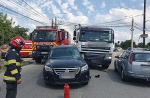 Curtea de Argeș A intervenit SMURD! O autobetonieră implicată în accident