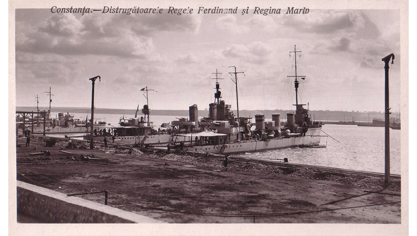 Distrugătoarele tip R in portul Constanța. Sursa foto: Colecția Marian Moșneagu