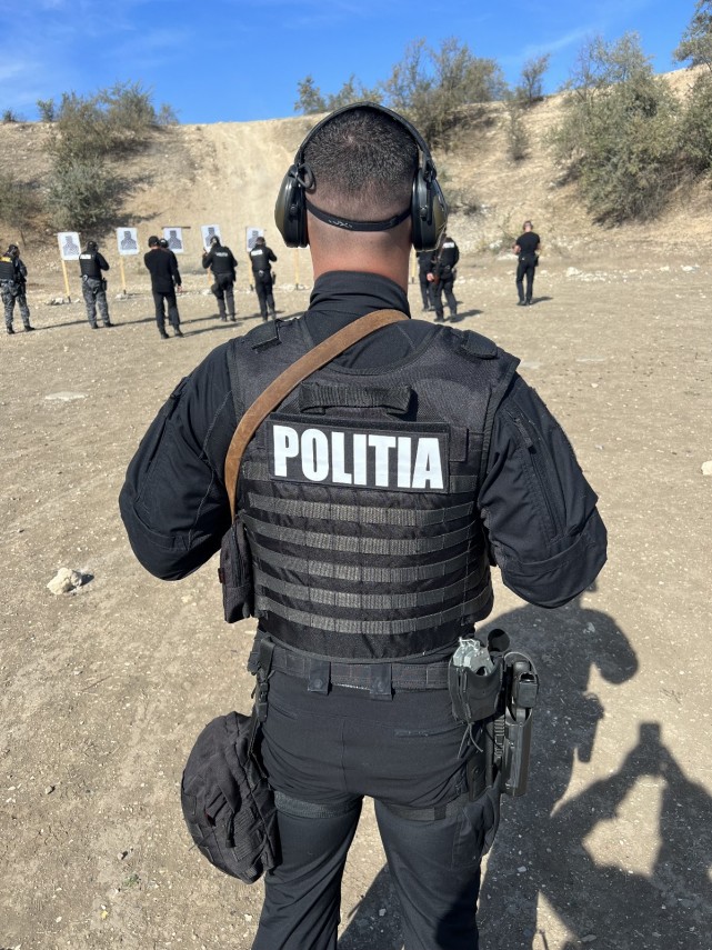 luptatorii din cadrul serviciului pentru actiuni speciale al ipj constanta au participat la un stagiu luptatorii din cadrul serviciului pentru actiuni speciale al ipj constanta au participat la un stagiu