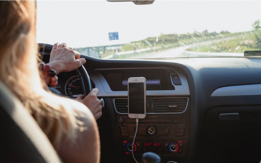 Șoferita implicata intr-un accident rutier. Motivul pentru care s-a ales cu dosar penal 