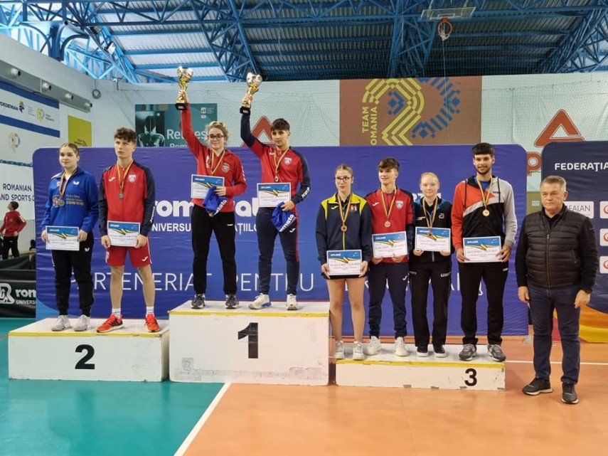 tenis de maasa constanta bianca mei rosu dubla campioana nationala la tineret galerie foto 835055