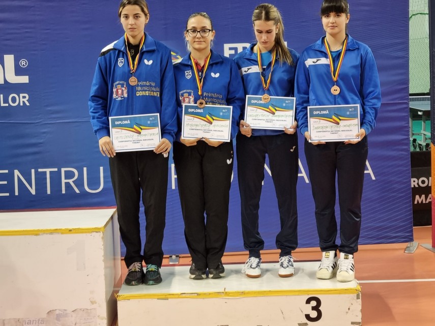 tenis de maasa constanta bianca mei rosu dubla campioana nationala la tineret galerie foto 835055