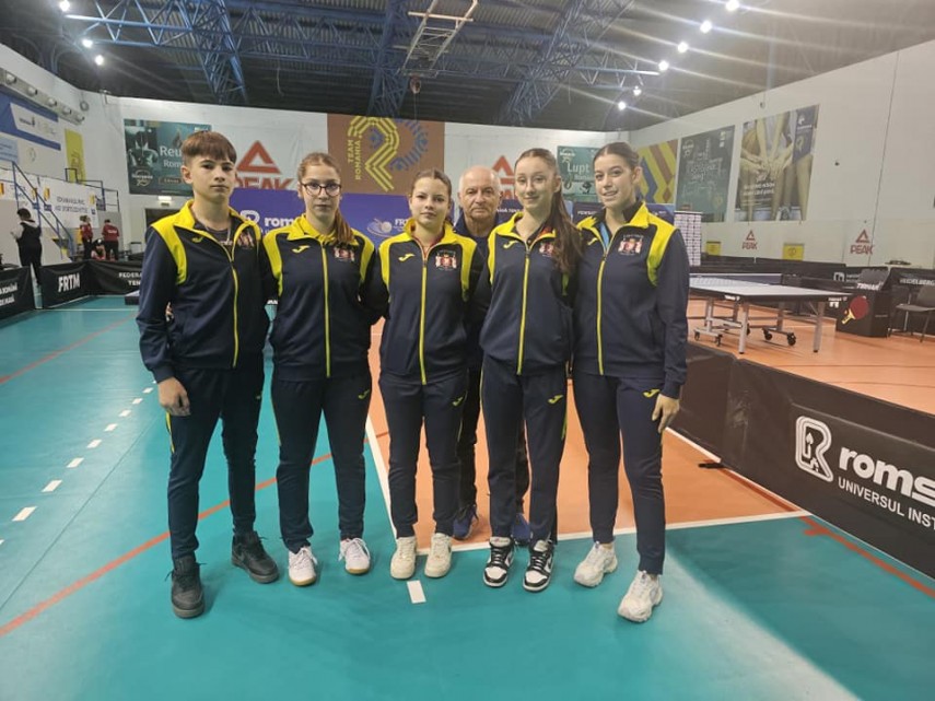 tenis de maasa constanta bianca mei rosu dubla campioana nationala la tineret galerie foto 835055