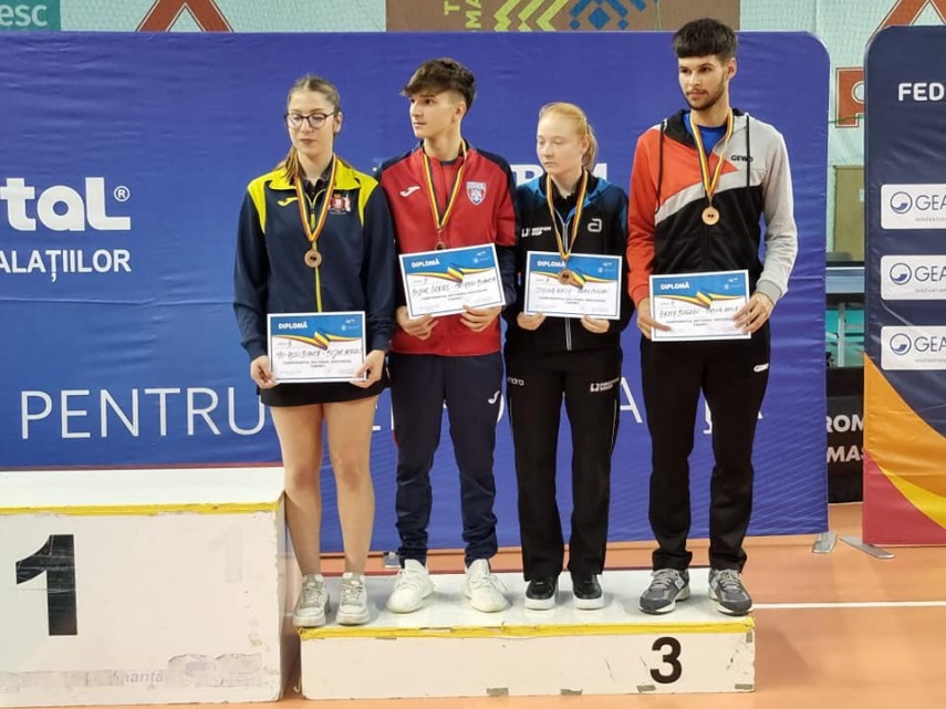 tenis de maasa constanta bianca mei rosu dubla campioana nationala la tineret galerie foto 835055