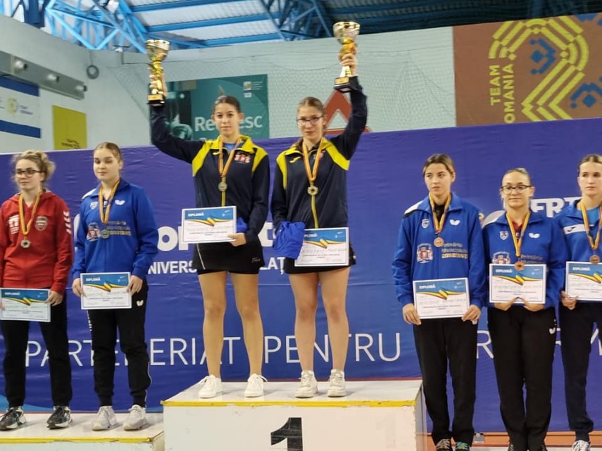tenis de maasa constanta bianca mei rosu dubla campioana nationala la tineret galerie foto 835055