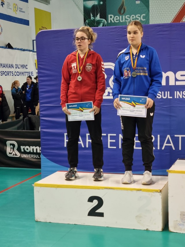 tenis de maasa constanta bianca mei rosu dubla campioana nationala la tineret galerie foto 835055
