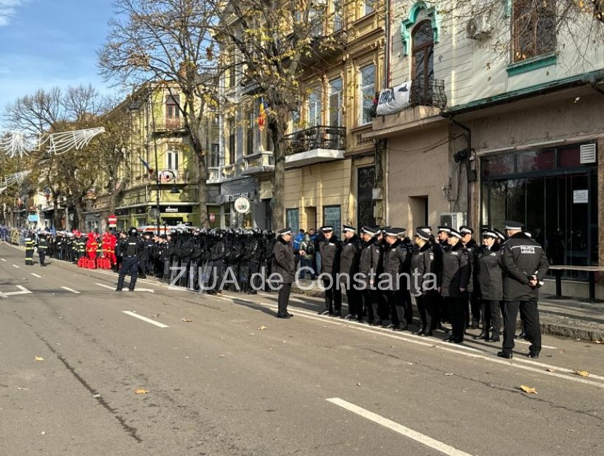 Știri Constanta azi: Repetitii pentru festivitatile dedicate Zilei Nationale a Romaniei, la Constanta (FOTO+VIDEO)     