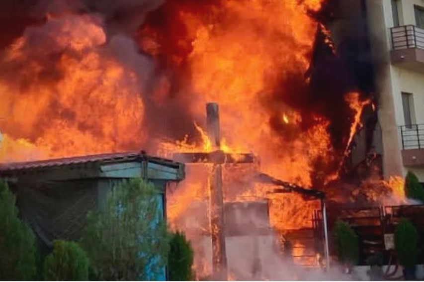 Incendiu Biserica Sf Ecaterina. Foto: SAJ Constanța