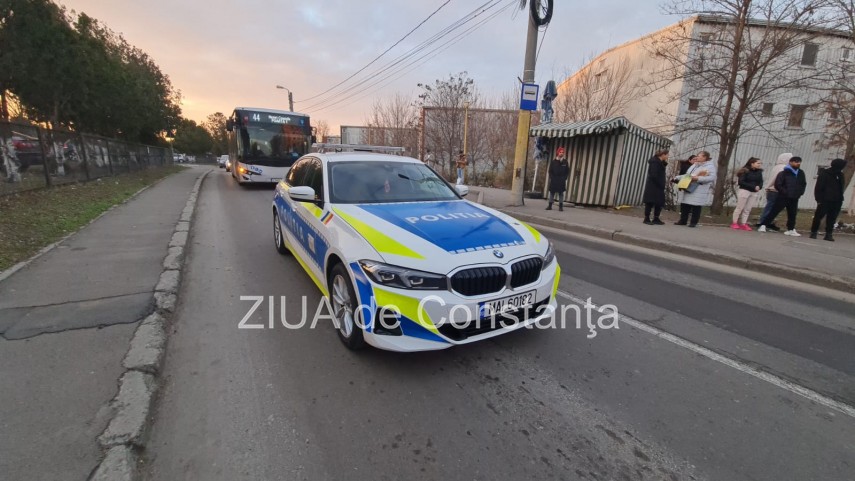 doua autoturisme implicate intr un accident rutier pe strada stefanita voda din constanta galerie foto