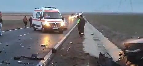 stiri constanta azi accident rutier cu trei masini la gura dobrogei foto video 845013