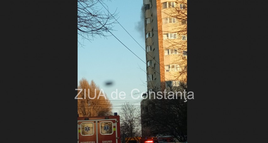 Incendiu intr-un bloc de pe strada Pescarilor din Constanta. In urma cu un an a ars mansarda imobilului (GALERIE FOTO) 