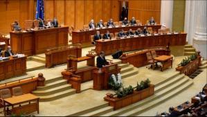 Studiu:  78% dintre femei cred ca numarul femeilor implicate in politica este prea mic 