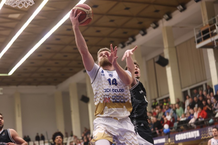 csm constanta baschet campioana u bt cluj napoca si a confirmat statutul de favorita in meciul de pe