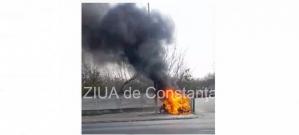 Autoturism în flăcări după un impact violent pe Șoseaua de Centură a Municipiului București (GALERIE FOTO+VIDEO)