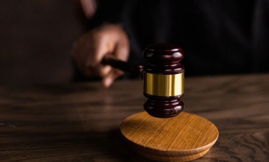 Disputa legala. Consiliul Judetean Constanta versus Marinela Matei. Litigiu privind functionarii publici