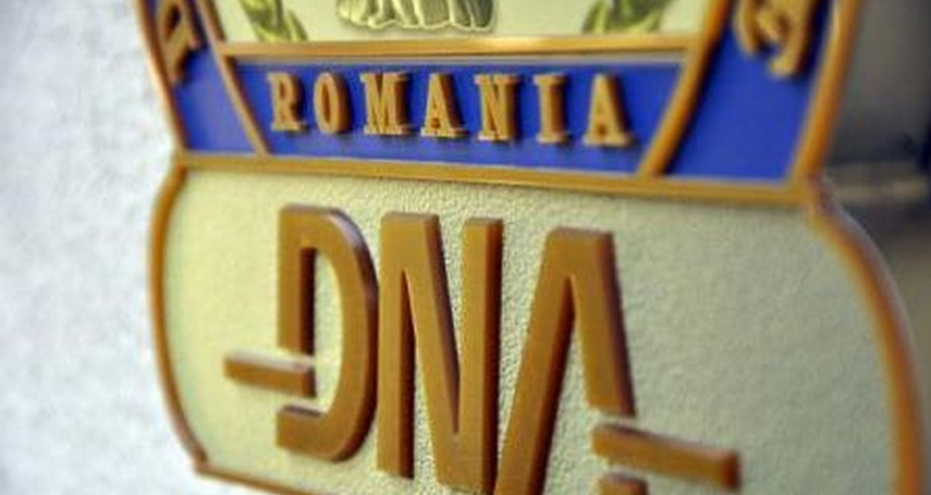 Bobes Laura si Calin Viorela Mirabela, foste angajate in Primaria Constanta, au recunoscut tot la DNA! Azi se asteapta sentinta judecatorilor (DOCUMENT)      