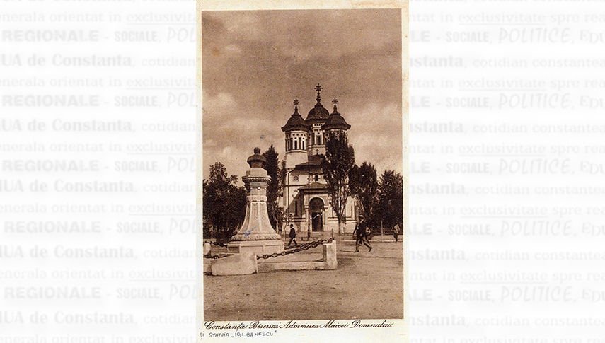 Bustul Banescu amplasat in fata bisericii Adormirea Maicii Domnului