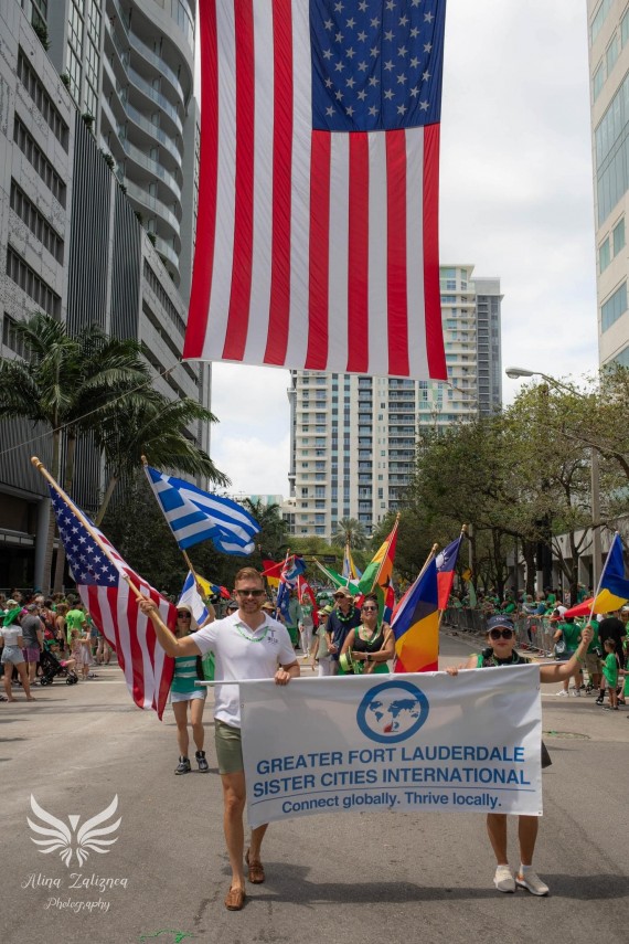 Primaria Constanta: Steagul Romaniei a fluturat pe strazile din Fort Lauderdale!