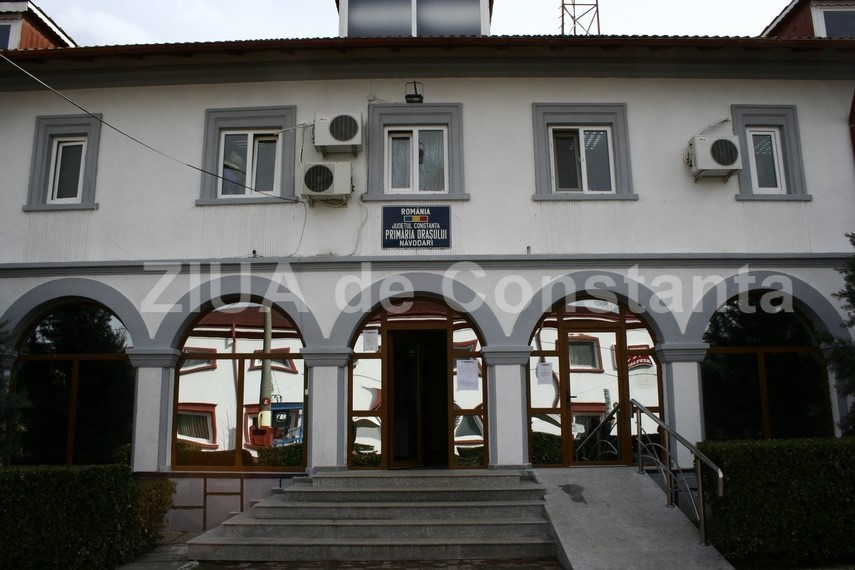 Atribuiri Constanta: Primaria Navodari achizitioneaza urna mobila. Ce firma o va furniza (DOCUMENT)