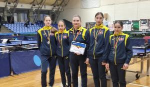 Tenis de masă Echipa feminină a LPS „Nicolae Rotaru“ Constanța, vicecampioană națională la Under-13 (GALERIE FOTO)