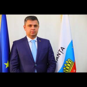 Este nașul fiicei afaceristului Comănescu de la GSP Plecare din echipa Chițac. O nouă demisie din Consiliul Local Municipal Constanța!  