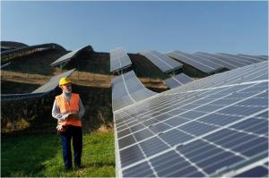 Constanța Omer Susli de la Praktiker construiește o centrală electrică fotovoltaică la Cobadin. Peste 7.500 de module fotovoltaice 