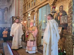 Calendar ortodox 28 aprilie 2024. Sărbătoare cu cruce roşie de Duminica Floriilor. Ce sfinţi sunt sărbătoriţi
