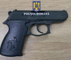 Armă neletală de autoapărare, confiscată la Constanța. Ce au constatat polițiștii