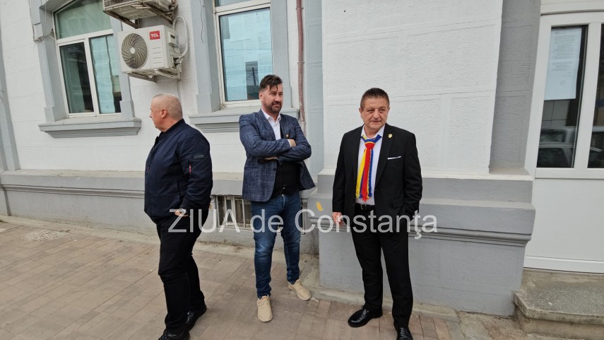 LIVE TEXT+VIDEO: Ovidiu Cupsa isi depune candidatura la Primaria Constanta din partea AUR  